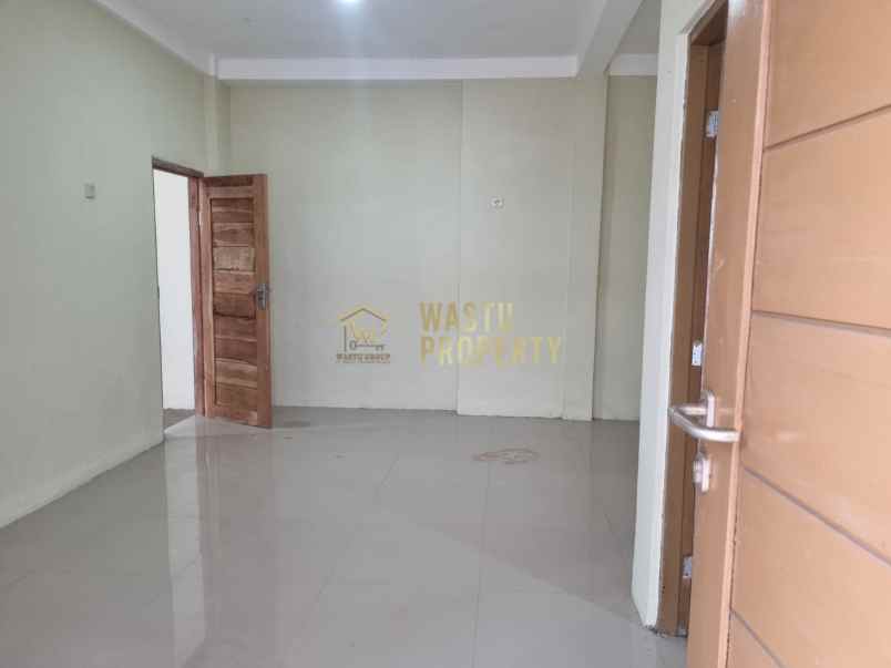 rumah dijual cepat di minomartani dekat pakuwon mall