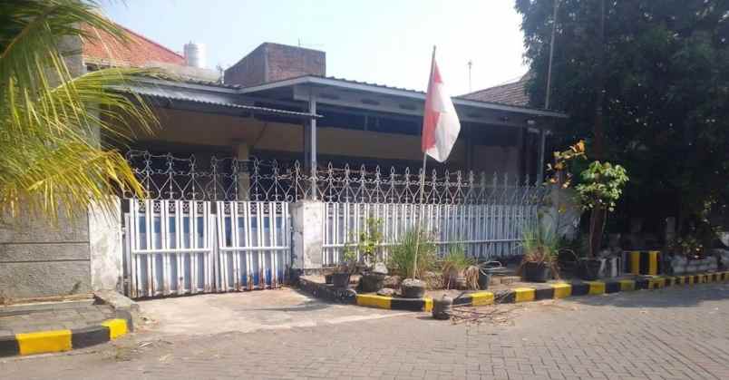 rumah dukuh kupang timur