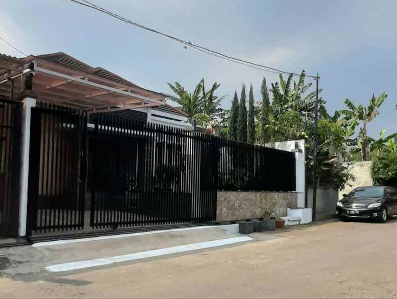 rumah gegerkalong dekat pondok hjau bandung