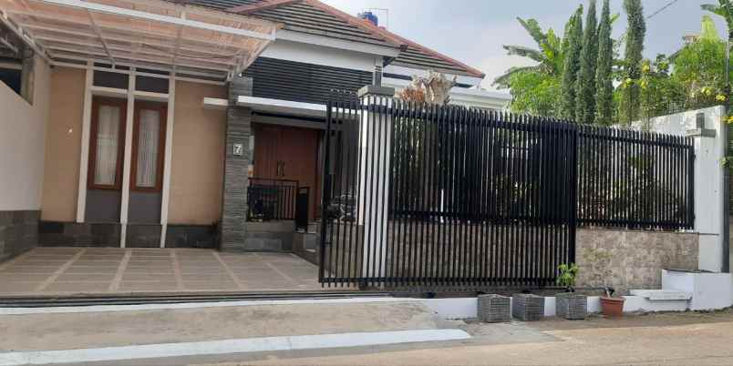 rumah gegerkalong dekat pondok hjau bandung