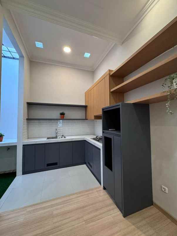 rumah griya asri pakuwon city strategis furnish