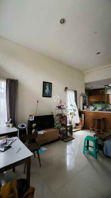 rumah hook di permata royal garden pakis malang