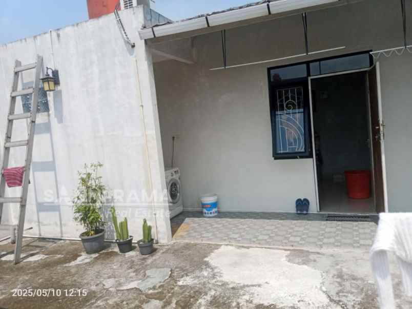 rumah hook dijual murah dalam perumahan di depok