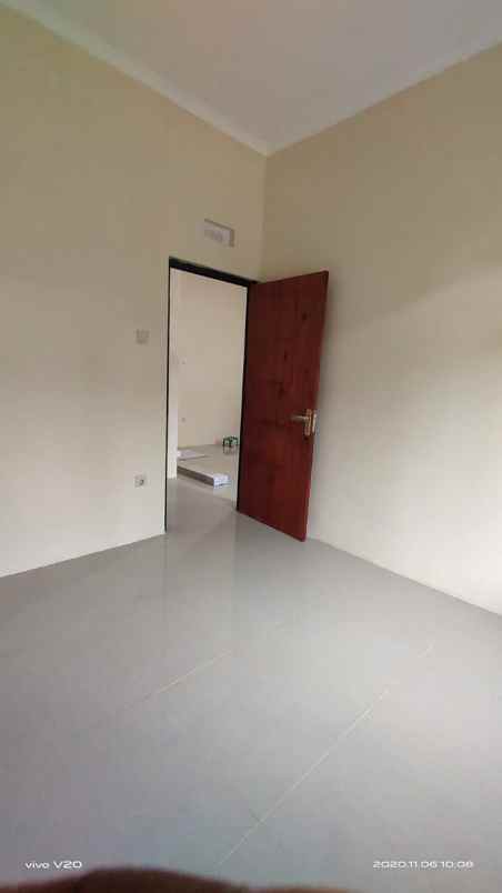 rumah jalan raya ragajaya