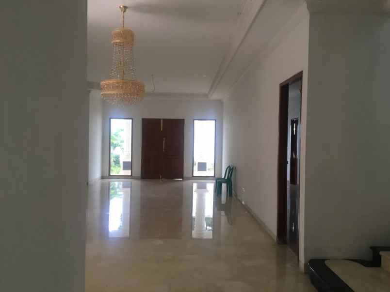 rumah jati padang pejaten jaksel