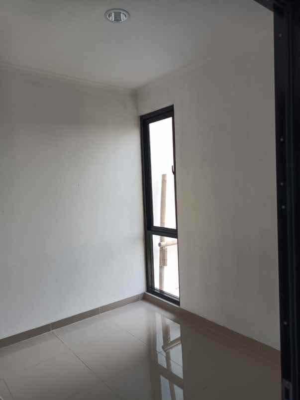 rumah jl cangkring desa jelekong