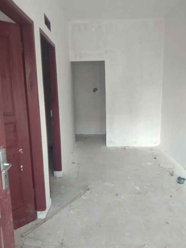 rumah jl laswi mekarsari ciparay