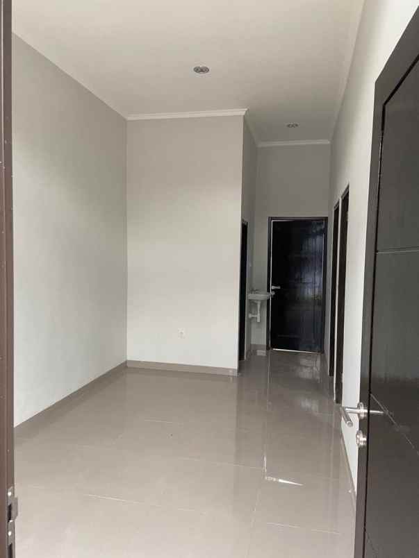 rumah jl muhari cilodong depok