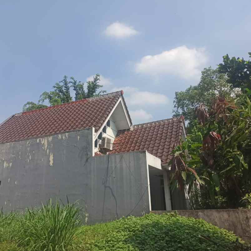 rumah jl permata elok