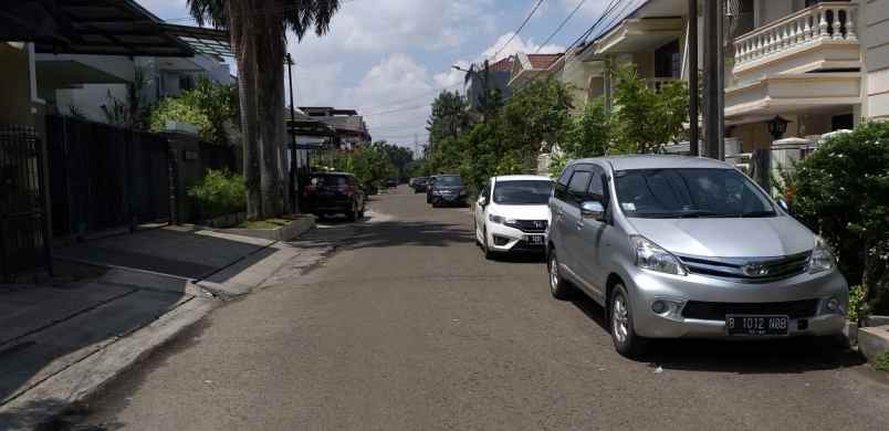 rumah kelapa puan kelapa gading