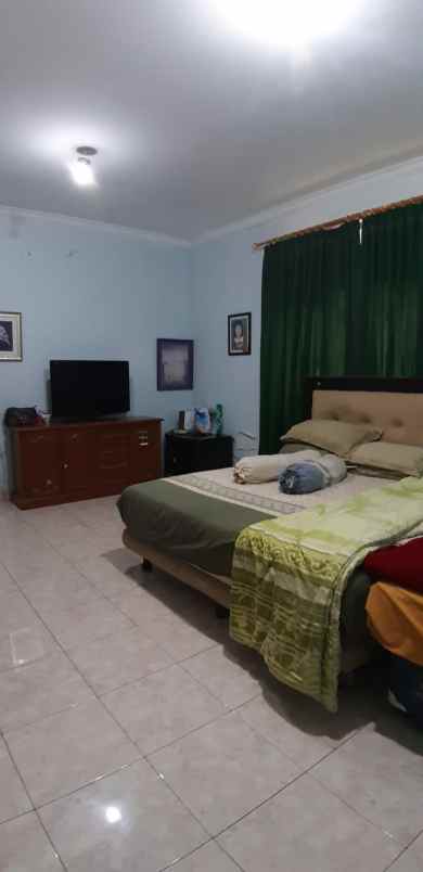 rumah kemang pratama 2 bekasi