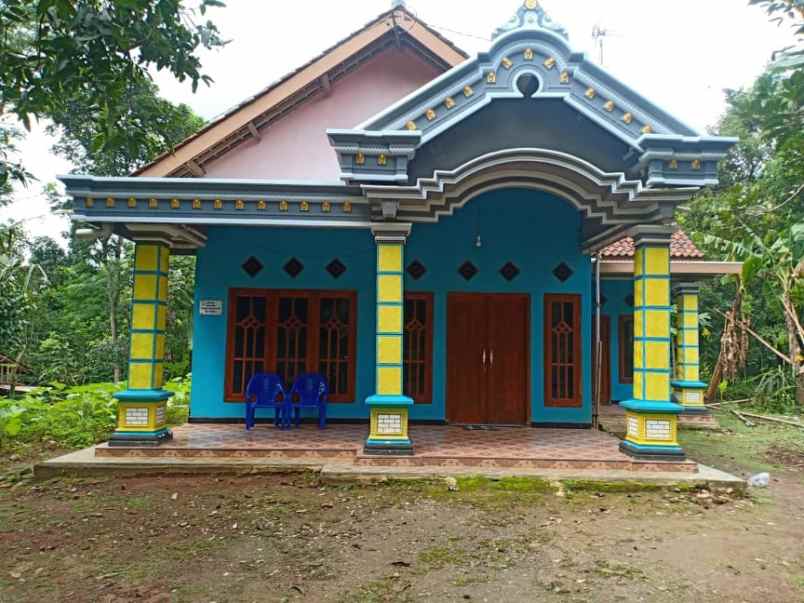 rumah kerjo karanganyar telp wa