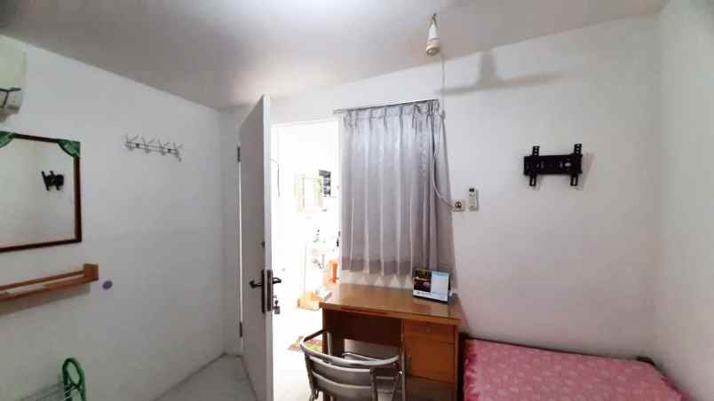 rumah kos aktif mulyosari utara surabaya