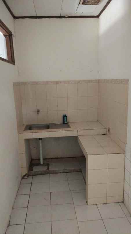 rumah kota bandung riung cipamokolan bandung