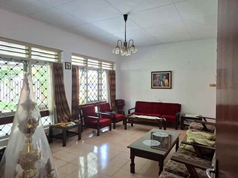 rumah lama dekat lippo jember