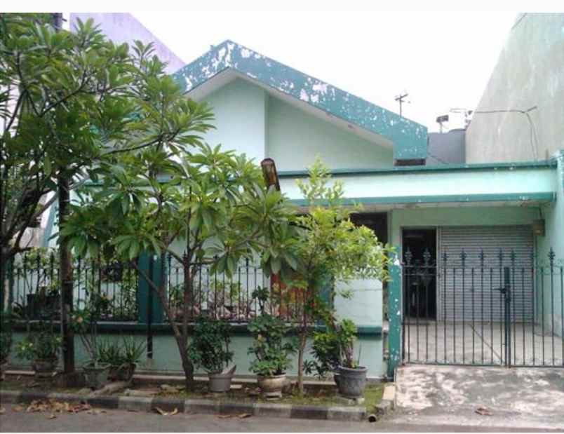 rumah lama wisma mukti hadap selatan