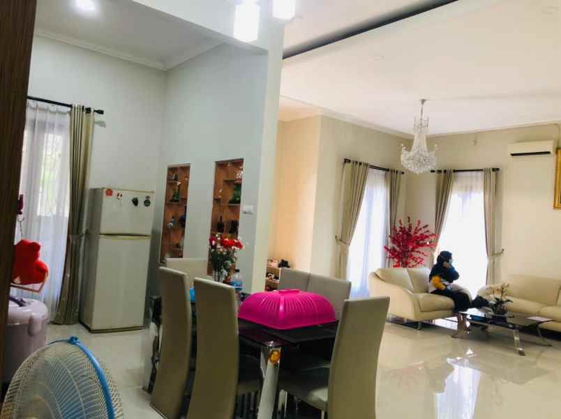 rumah mampang pancoran mas depok