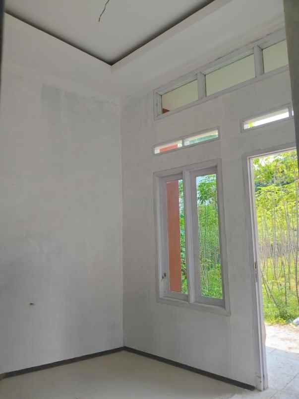 rumah meriah 2 kamar tidur