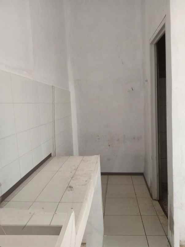 rumah meriah 2 kamar tidur