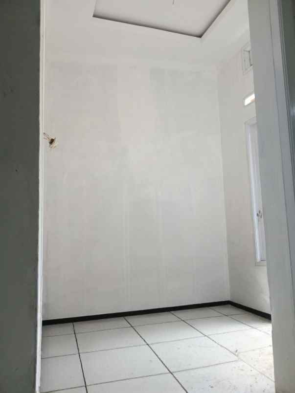 rumah meriah 2 kamar tidur