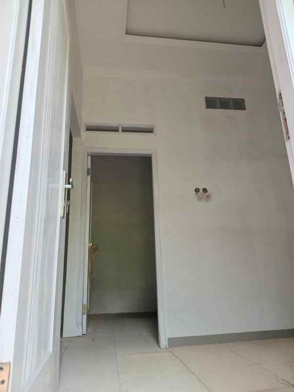 rumah meriah 2 kamar tidur