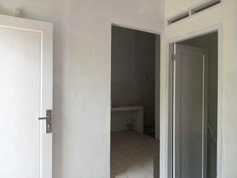 rumah meriah 2 kamar tidur