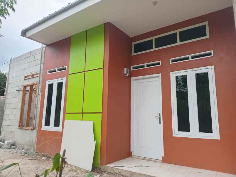 rumah meriah 2 kamar tidur