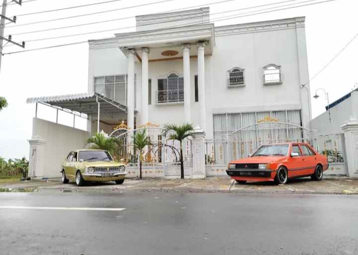 rumah mewah di sukoarjo jateng madewo apples