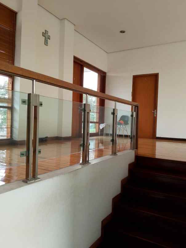 rumah mewah sukahaji dekat gegerkalong sutami bandung