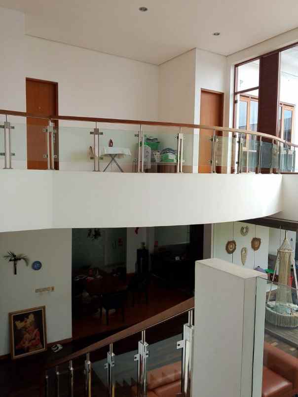 rumah mewah sukahaji dekat gegerkalong sutami bandung