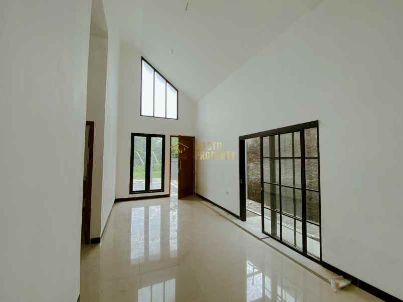 rumah minimalis modern di ngaglik sleman dalam cluster