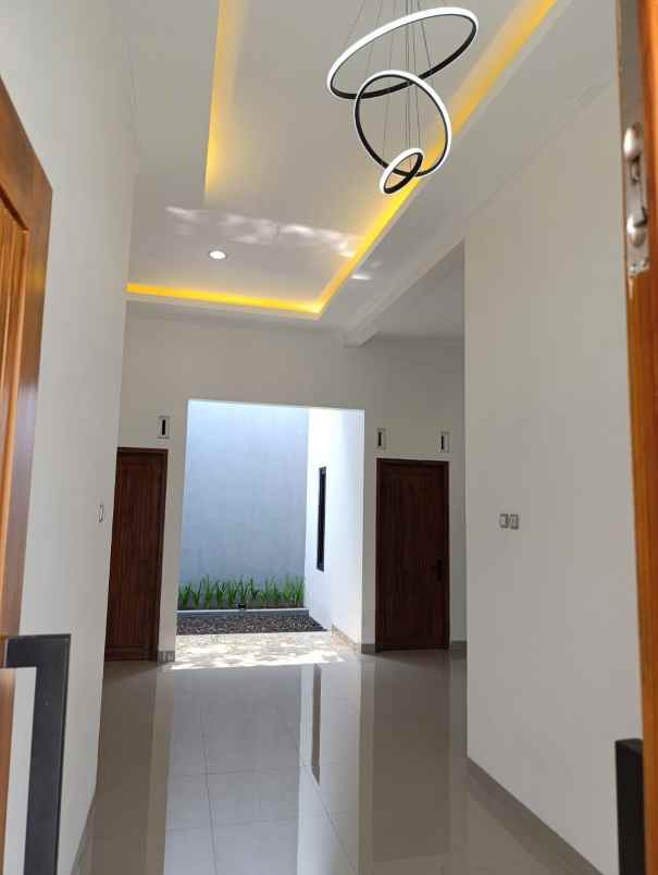 rumah modern di godean km 9 harga rp790 juta