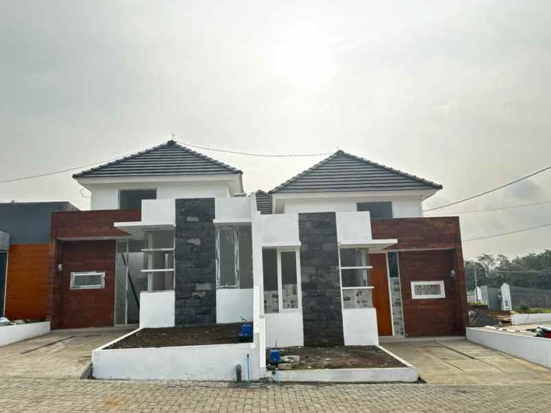 rumah modern minimalis 350 jutaan mepet kota malang