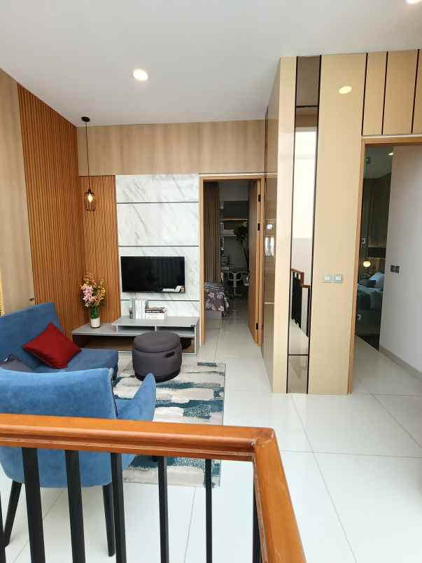 rumah modern siap huni di meruya dekat kampus mercu