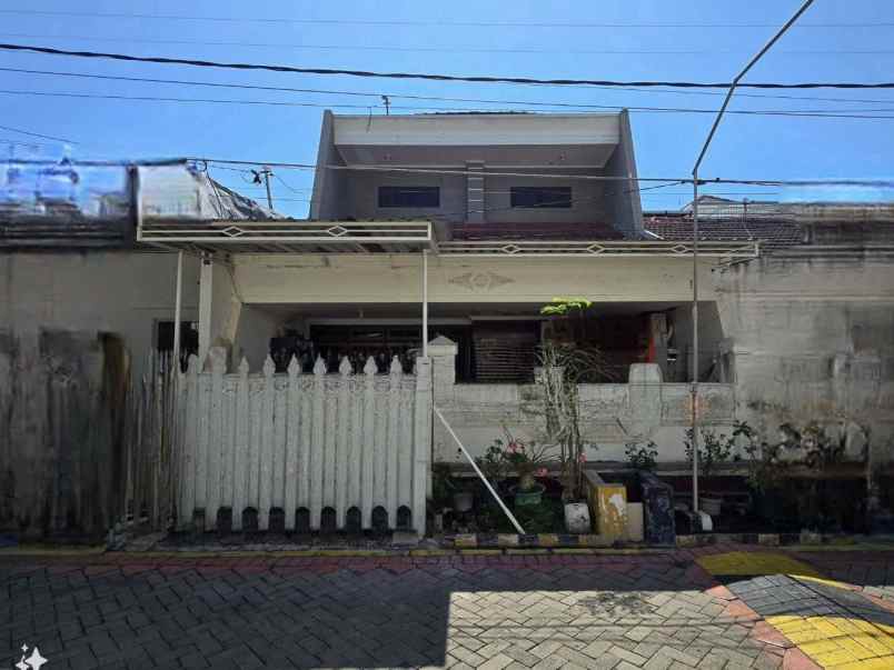 rumah mulyosari tengah strategis siap huni