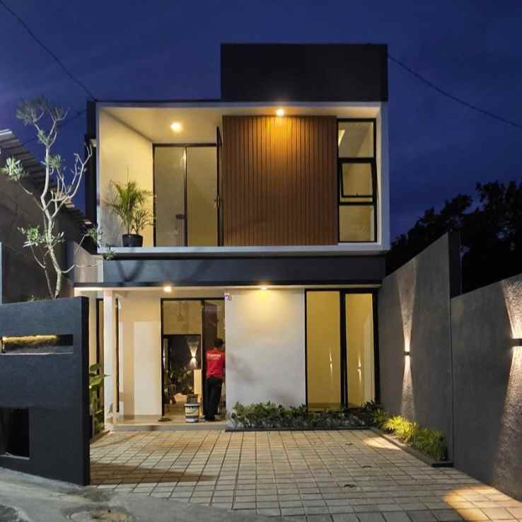 rumah murah siap huni 2 lantai dekat sman 2 ngaglik