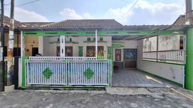 rumah murah siap huni dekat ke sma de britto jogja