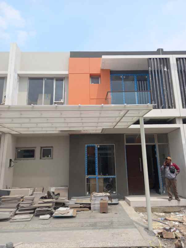 rumah pantai indah kapuk