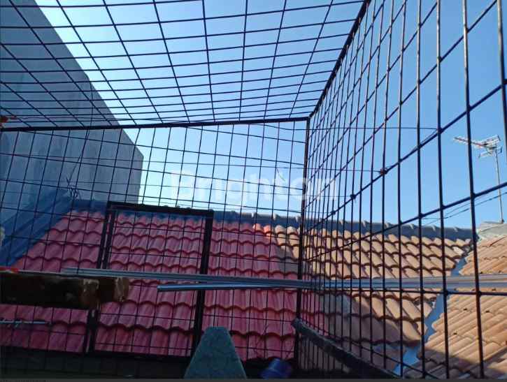 rumah pantai mentari terawat siap huni