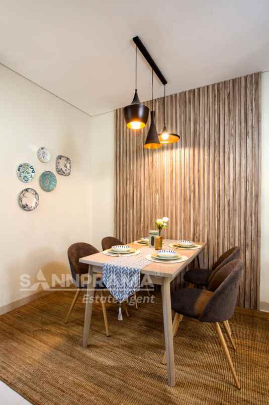 rumah pinggir jalan parung bogor