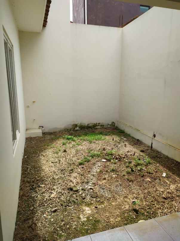 rumah pondok gede bekasi