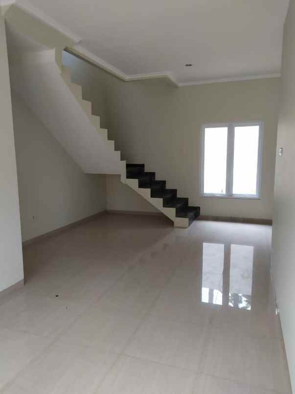 rumah pondok gede bekasi