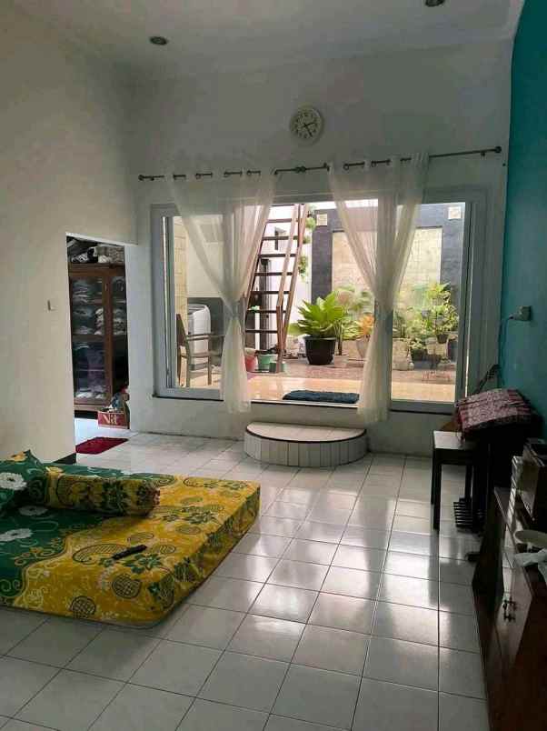 rumah puspogiwang semarang barat