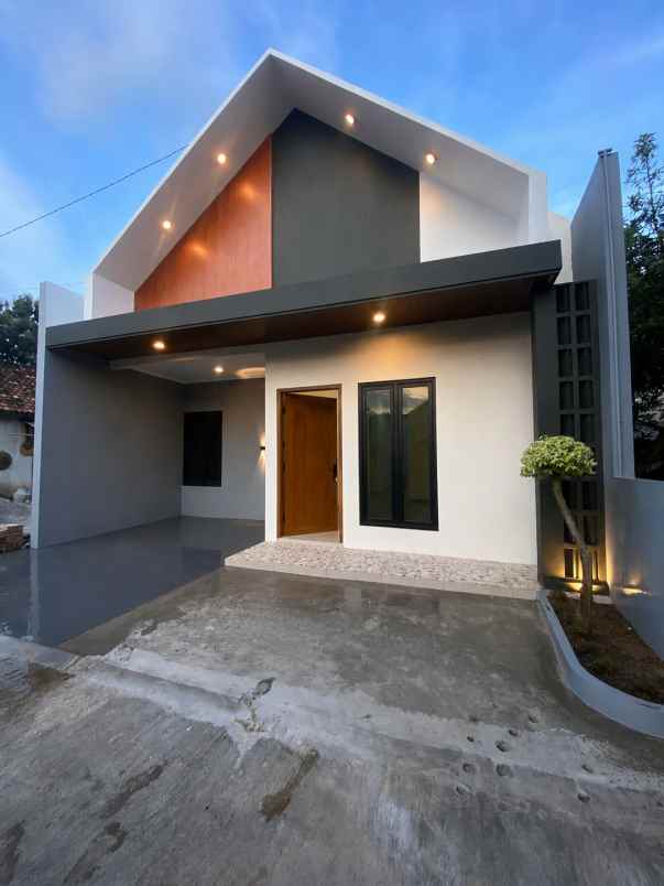 rumah rp670 juta di godean km 8 sleman
