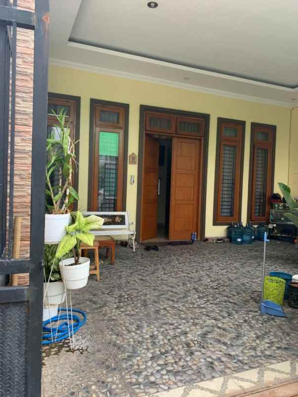 rumah rt 001 rw 006 jatimakmur