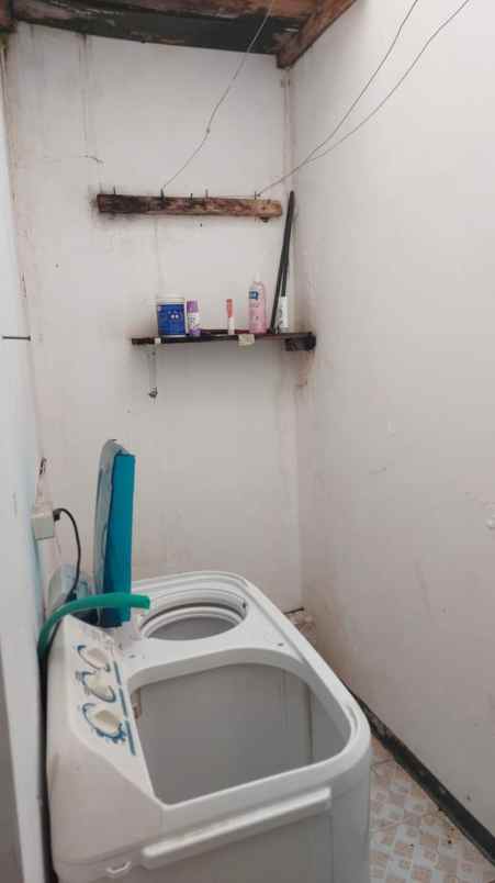 rumah sariwangi dekat cihanjuang gegerkalong bandung