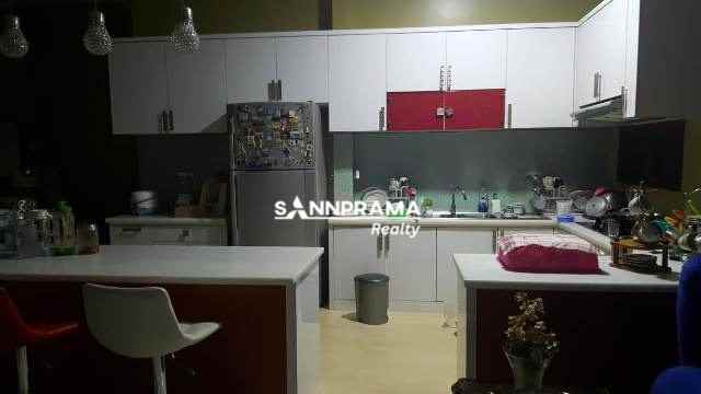 rumah second 2 lantai di grand glaxy city di bekasi