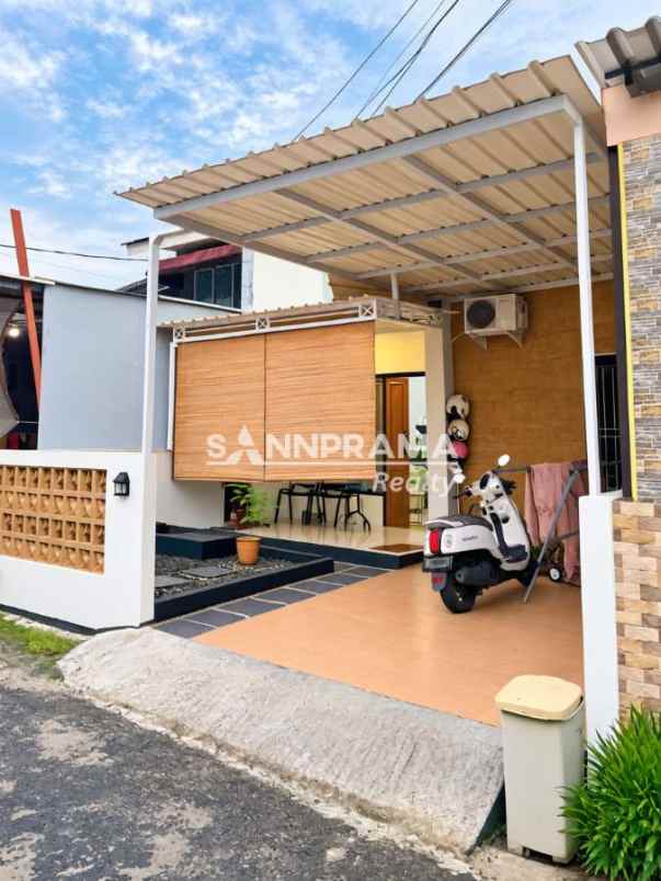 rumah second minimalis di rangkapan jaya depok