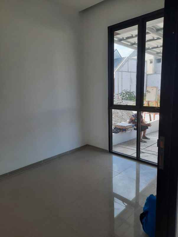 rumah sepatan tangerang