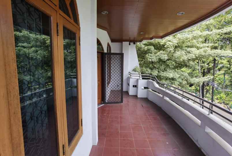 rumah shm di kembangan jakarta barat